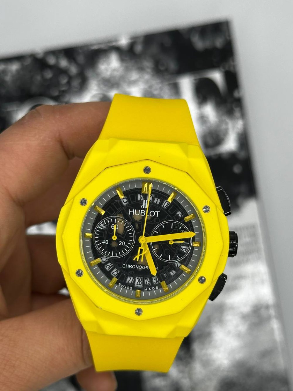 Hublot Classic Fusion Sarı Erkek Kol Saati S551