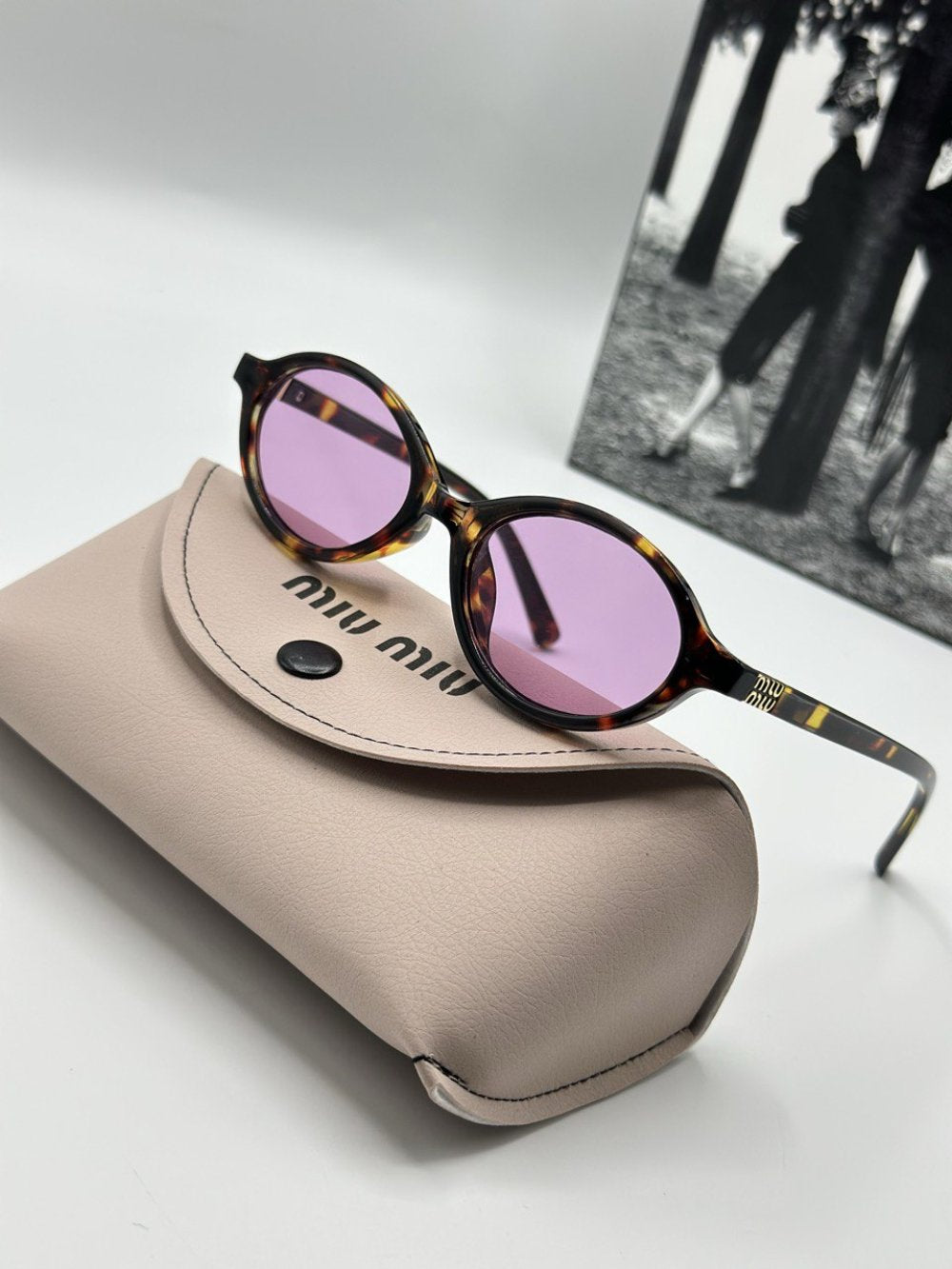 Miu Miu Yuvarlak Pembe Cam Kadın Güneş Gözlük G1999-VLL