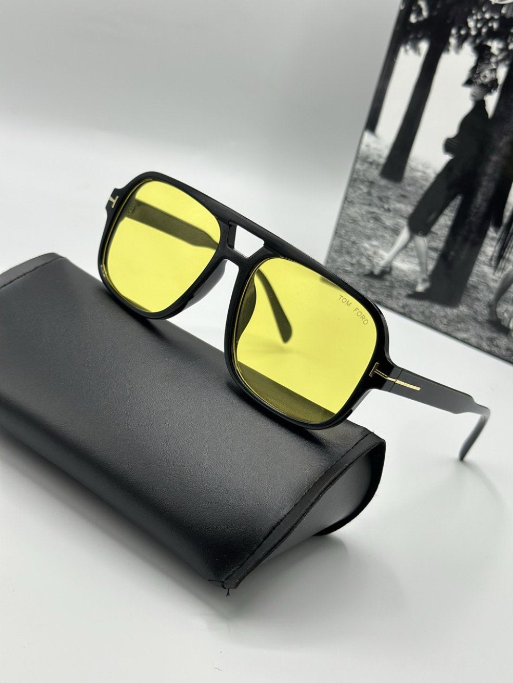 Tom Ford Siyah Çerçeve Sarı Cam Unisex Güneş Gözlüğü  G1979-VLL